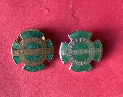 Vintage modern pin badges - vintage,
