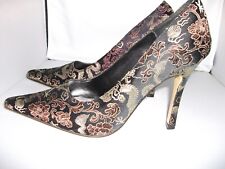 SALE!! SALE!! VINTAGE Famous Frederick's of Hollywood Court Shoes US 7M/UK 5