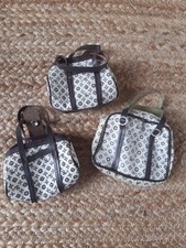 Pedigree Sindy size shillman