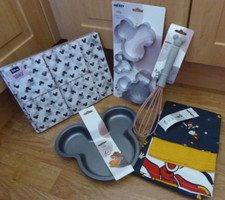 Disney Mickey Mouse TABLE