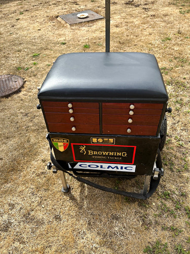 Boss eight drawer - , seat