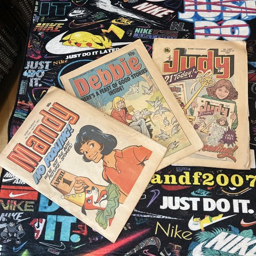 Vintage comics mandy - x,