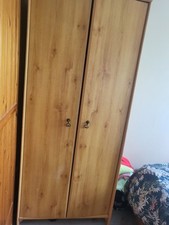 Single 2 Doors Wardrobe Good Condition. Can Arrange Man With A Van For Extra
