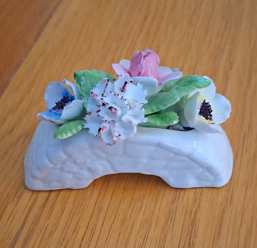 Royal doulton bone china - doulton,