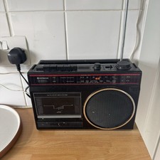 Classic Hitachi FM Radio With