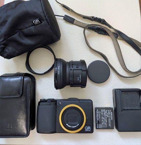 Ricoh digital iii compact - gr,