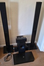 Samsung 3D Blue Ray DVD Player with Surround Sound And A Bundle Of Blue ray Dvds