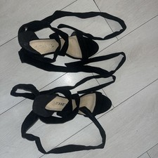 SIZE 5 Womens Lace Up Block