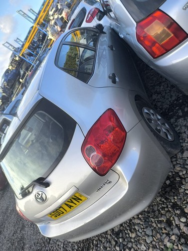 2007 2011 toyota auris - auris, right