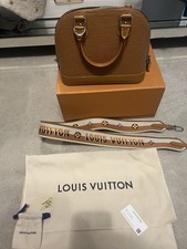 Louis Vuitton Alma BB Epi