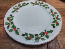 ROYAL GRAFTON VINTAGE BONE  CHINA CHRISTMAS NOEL  1 SALAD/DESSERT PLATE 24.5 CM