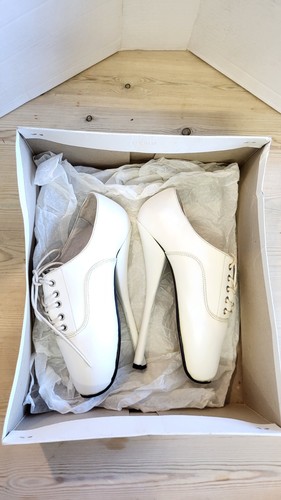 White ballet shoes - white,