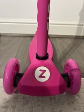 Zinc Three Wheeled Light Up