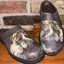 Icon Wearable Art Shoes Womens
