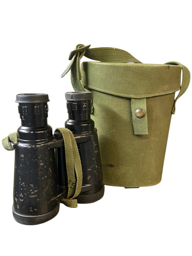 Canadian armed forces leitz - armed,