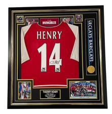 2003 2004 Framed Thierry Henry INVINCIBLES Signed Shirt Jersey and Replica MEDAL