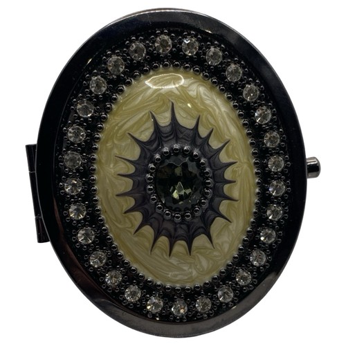 Erickson beamon oval - beamon,