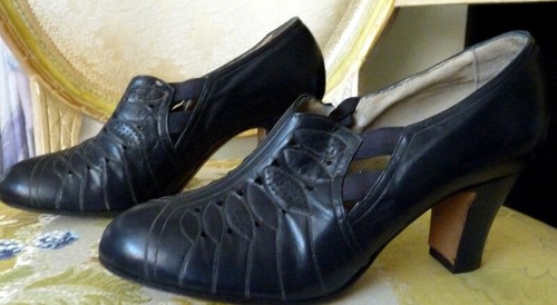 Vintage 1920s blue leather - blue,