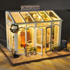 Handmade Miniature Kit Doll House with LED Light & Furniture Accessory Flower