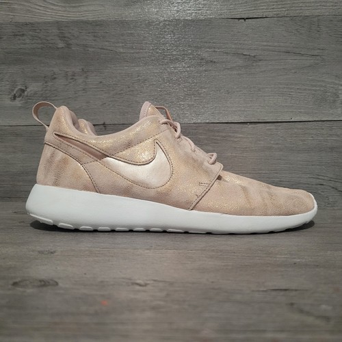 Nike womens size roshe one - roshe,