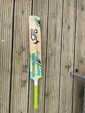 Kookaburra Kahuna 4.1  English