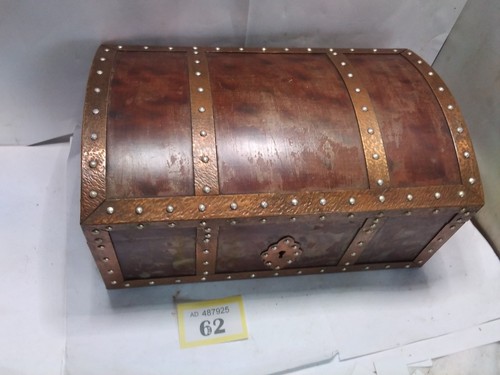 Wooden box ornate - ornate, jewellery