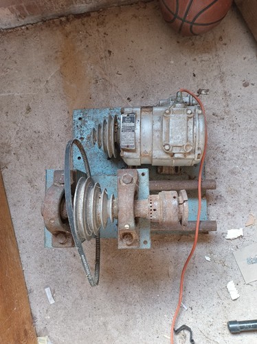 Electric motor with modellers - electric,