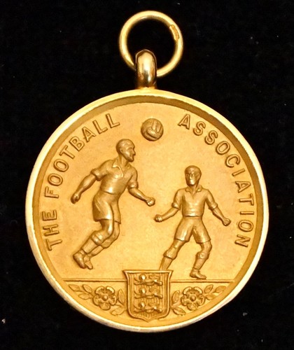 Rare 9ct gold football - gold,