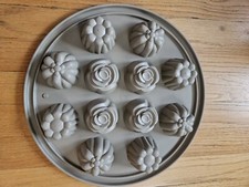 THE PAMPERED CHEF SILICONE