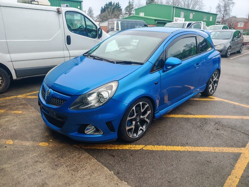 Corsa vxr breaking - corsa,