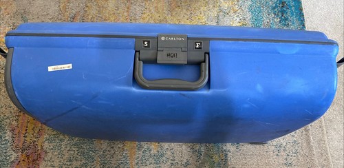 Large vintage blue carlton - large,