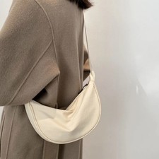 Uniqlo bag that went viral on