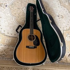 Martin D-35 Acoustic Guitar
