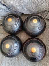 Vintage JAA Lawn Green Bowls