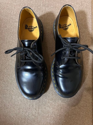 Martens 1461 hole shoes - martens,