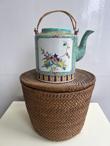 Chinese famille rose teapot - famille,