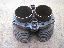 Triumph 650 pre-unit ? 8 stud