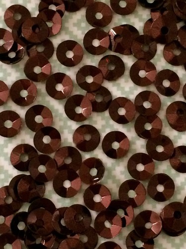 Sequins 4mm dark chocolate - 4mm,