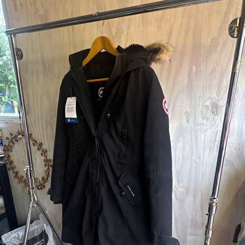 Canada goose womens parka - womens,