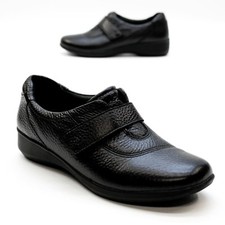 Clarks Collection Ladies 6.5 M