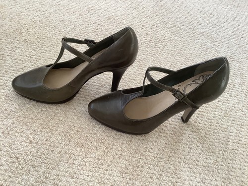Ladies size shoes from river - ladies,