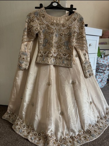 Cream lengha and dupatta - cream,