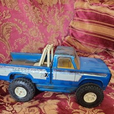 rhino4×4/ nylint Toy Car Tin Vintage