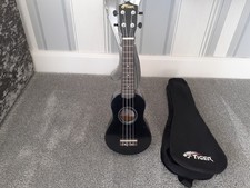 Tiger Ukulele With Case