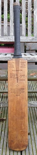 Vintage cricket bat peter may - peter,