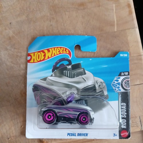 Hot wheels pedal driver silver - driver,