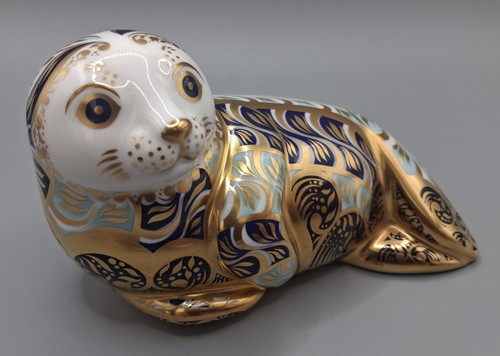 Royal crown derby paperweight - royal,