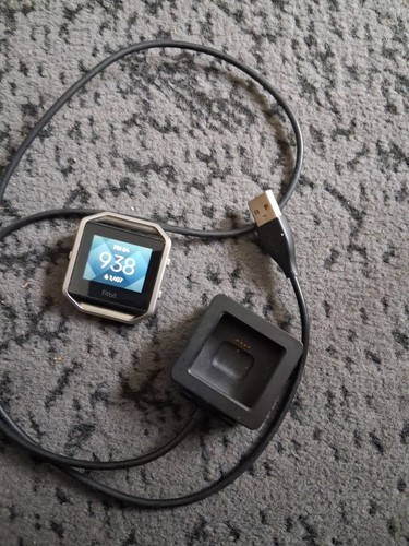 Fitbit blaze fitness tracker - fitness,