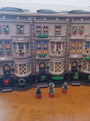 Department dickens village - department,