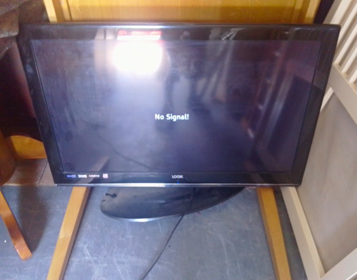 Logik 40in lcd flat - screen, tv